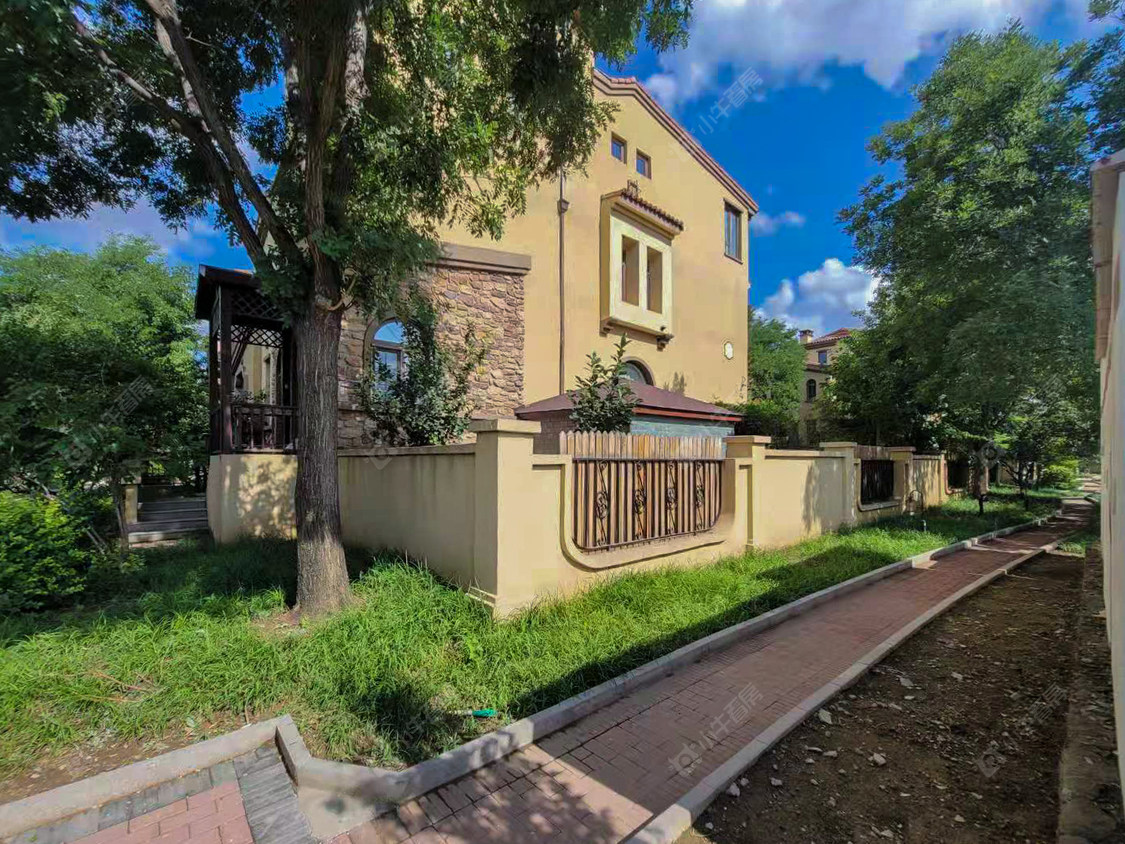 北京万通龙山逸墅小区_万通龙山逸墅小区null