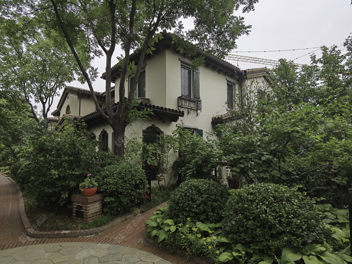 北京龙湖滟澜山小区_龙湖滟澜山小区null